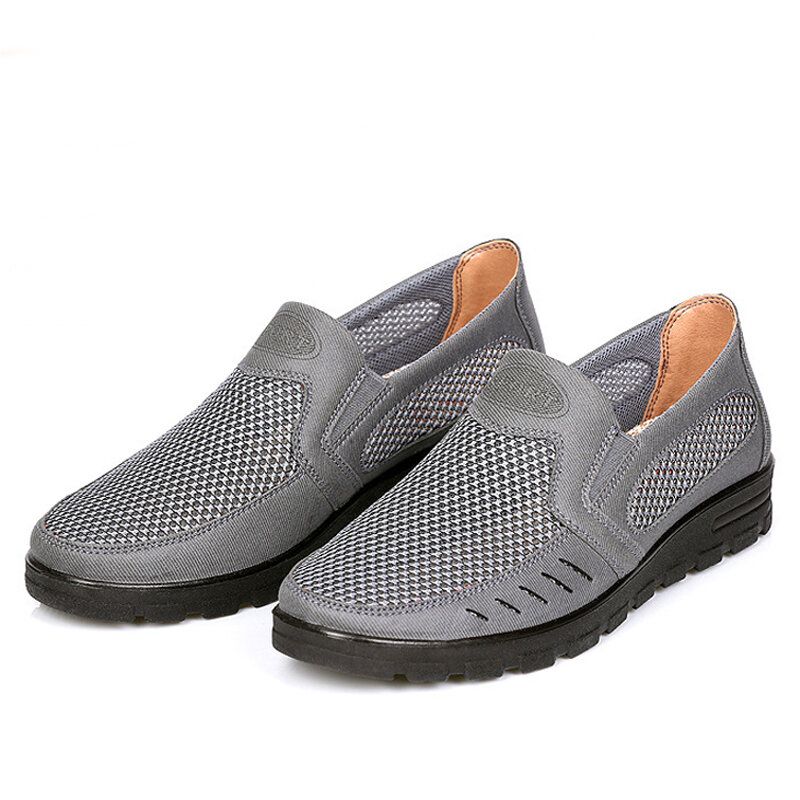 Mężczyźni Mesh Oddychająca Hollow Out Antypoślizgowa Miękka Podeszwa Slip On Casual Buty