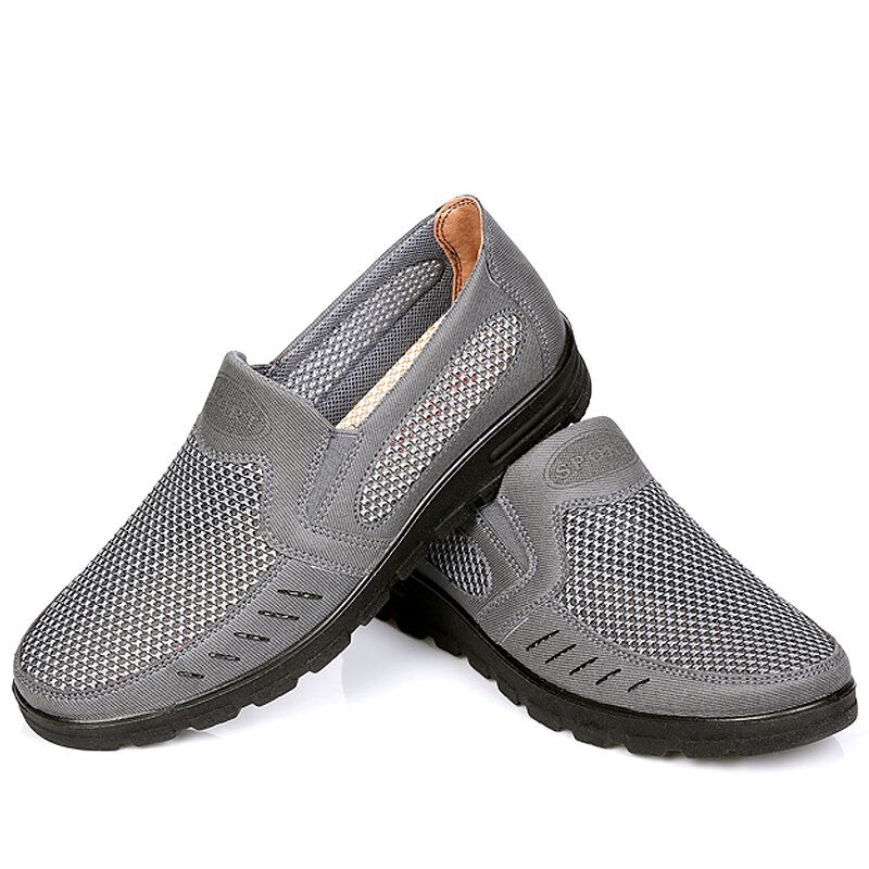 Mężczyźni Mesh Oddychająca Hollow Out Antypoślizgowa Miękka Podeszwa Slip On Casual Buty