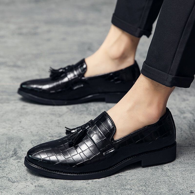 Mężczyźni Skórzana Oddychająca Miękka Podeszwa Retro Ziarno Krokodyla Slip On Casual Buty