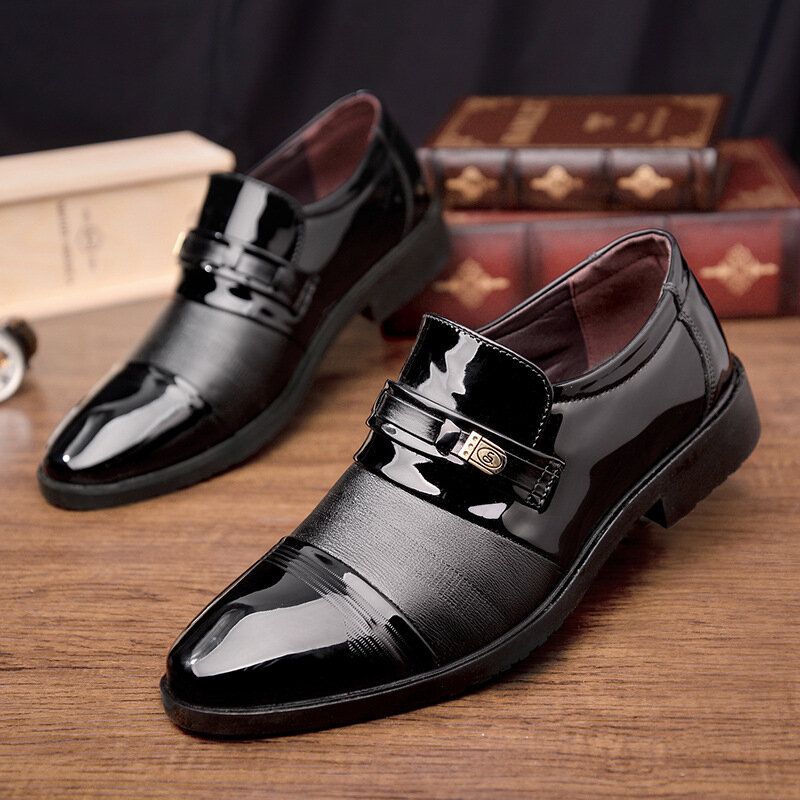 Mężczyźni Skórzana Oddychająca Wygodna Miękka Podeszwa Pointy Toe Sukienka Oxford Casual Business Buty