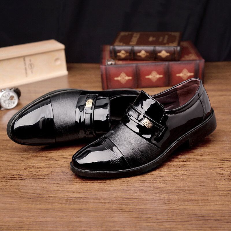 Mężczyźni Skórzana Oddychająca Wygodna Miękka Podeszwa Pointy Toe Sukienka Oxford Casual Business Buty