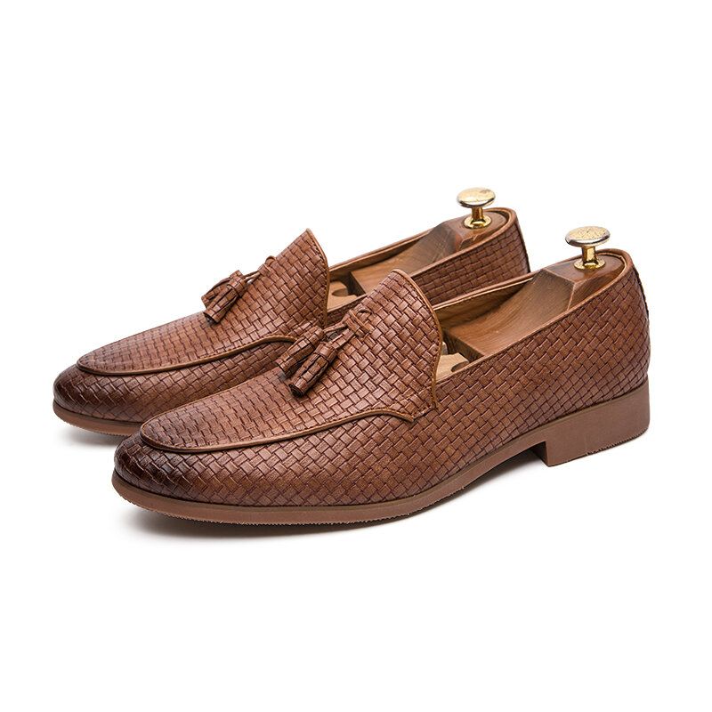 Mężczyźni Tkane Detale Tassel Decor Wygodne Slip On Business Casual Delikatne Buty