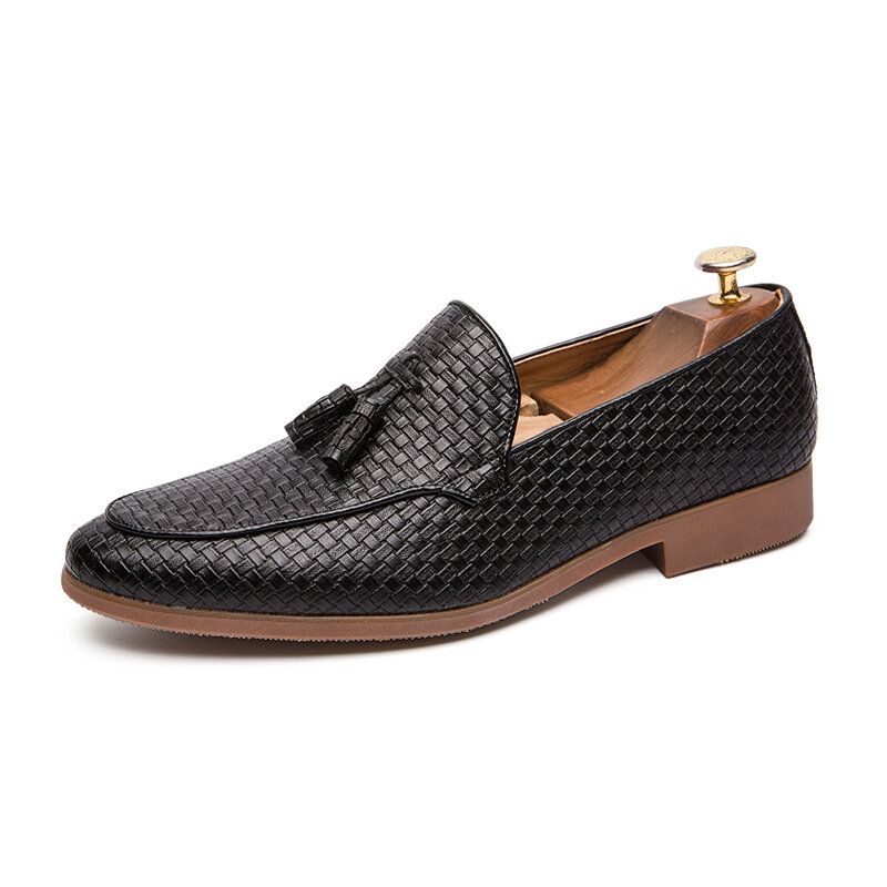 Mężczyźni Tkane Detale Tassel Decor Wygodne Slip On Business Casual Delikatne Buty