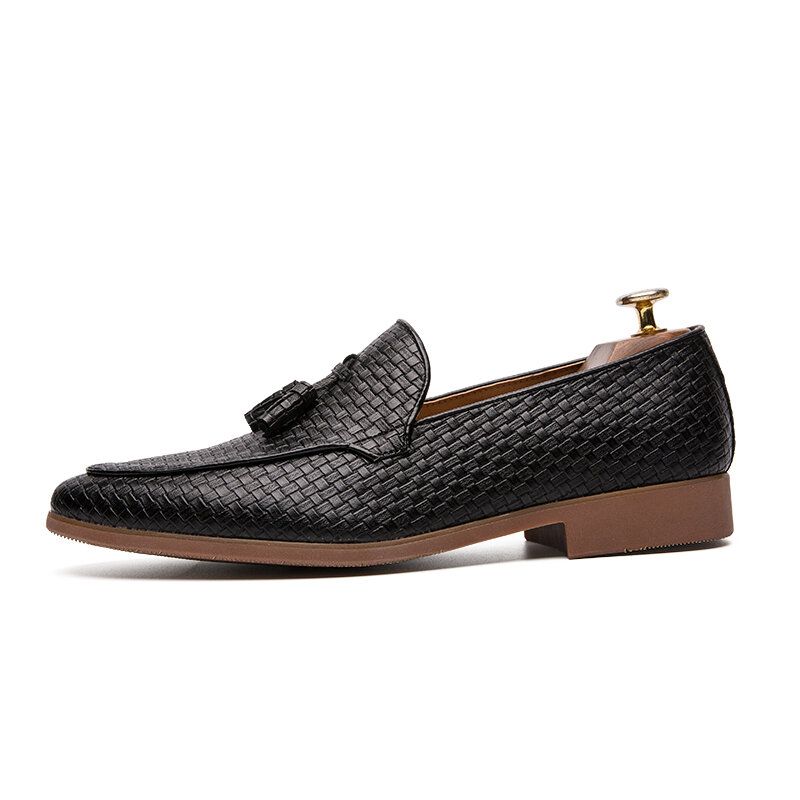 Mężczyźni Tkane Detale Tassel Decor Wygodne Slip On Business Casual Delikatne Buty