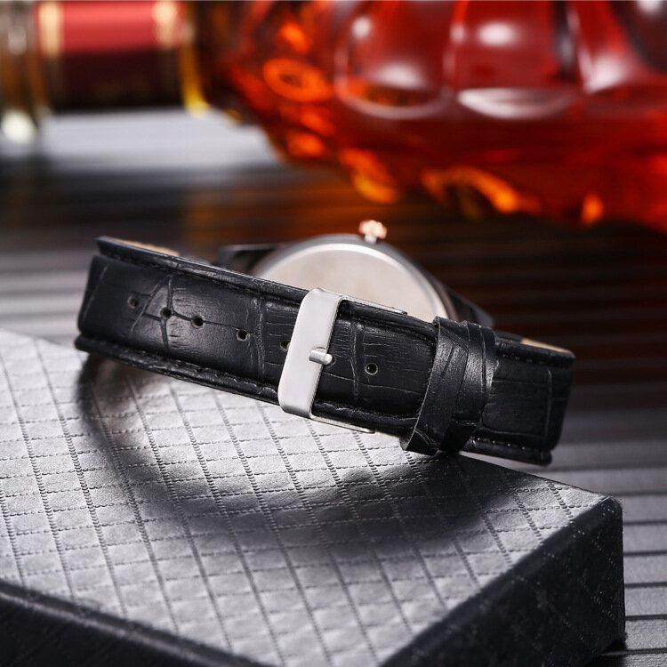 4 Kolory Ze Stali Nierdzewnej Mężczyźni Business Casual Pin Buckle Okrągłe Zegarki Kwarcowe