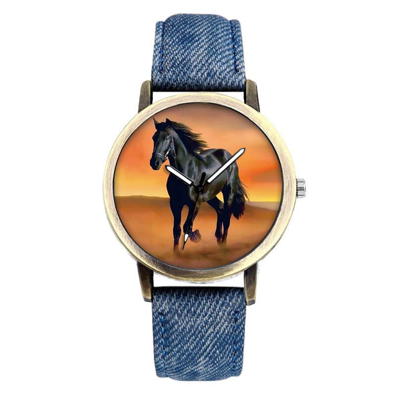 Casual Black Horse Desert Dial Cały Mecz Denim Strap Męskie Zegarek Kwarcowy Na Rękę