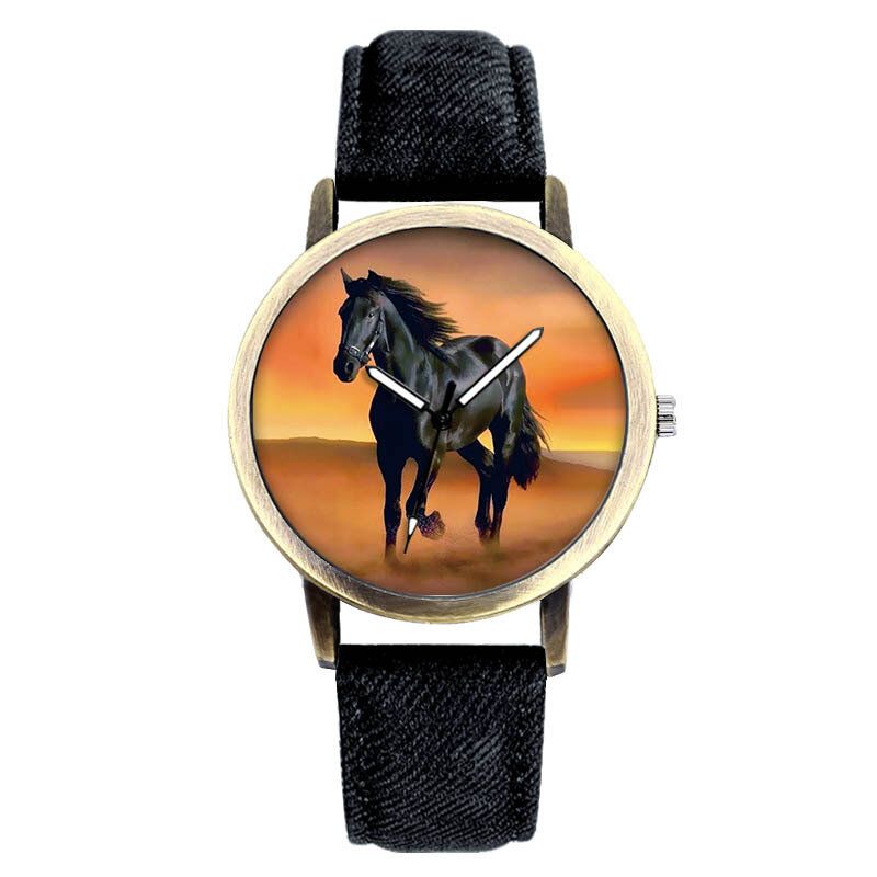 Casual Black Horse Desert Dial Cały Mecz Denim Strap Męskie Zegarek Kwarcowy Na Rękę