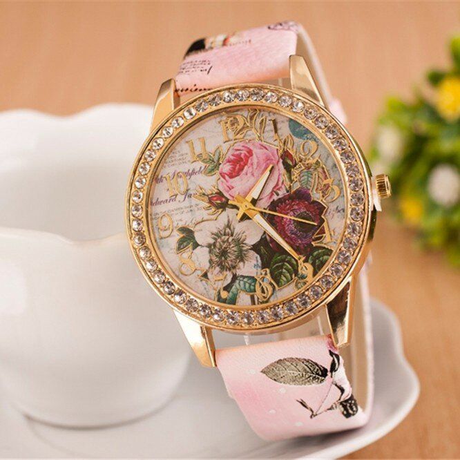 Fashion Bohemia Style Damskie Watch Skórzany Pasek Retro Rose Pattern Quartz Watch