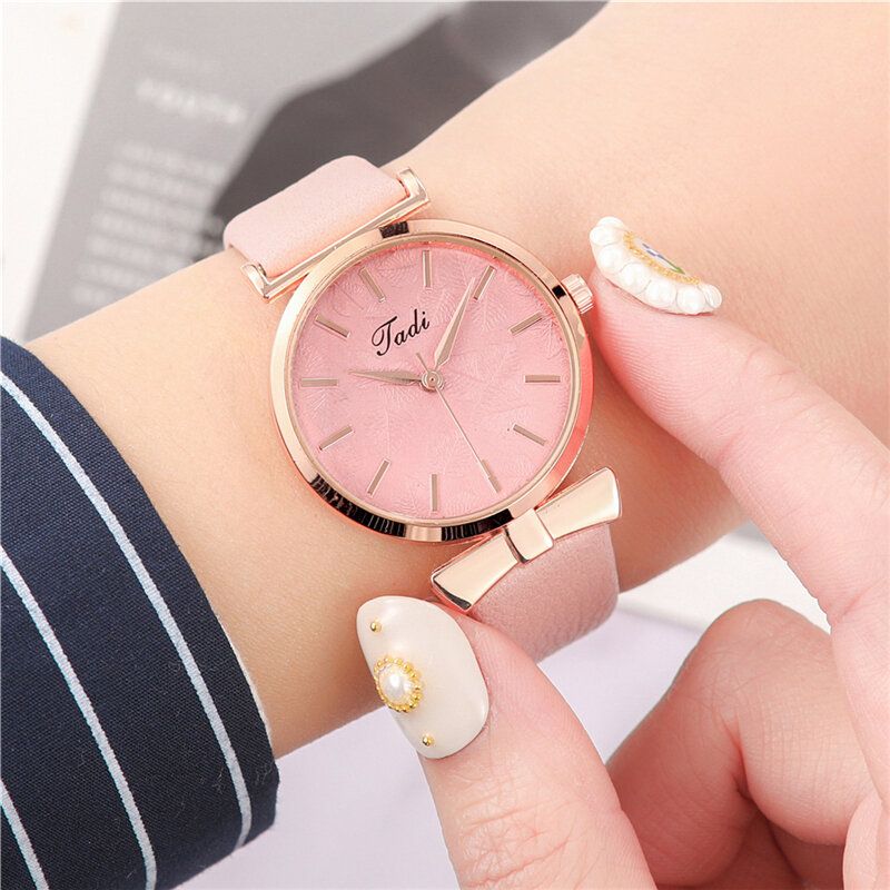 Fashion Casual Eleganckie Damskie Zegarki Skórzany Pasek Dial Rose Gold Wrist Alloy Case Zegarek Kwarcowy