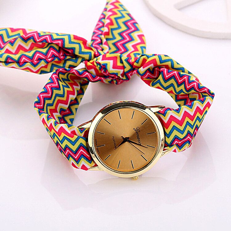 Fashion Chic Big Dial Striped Cloth Strap Damskie Kwarcowy Zegarek Na Rękę