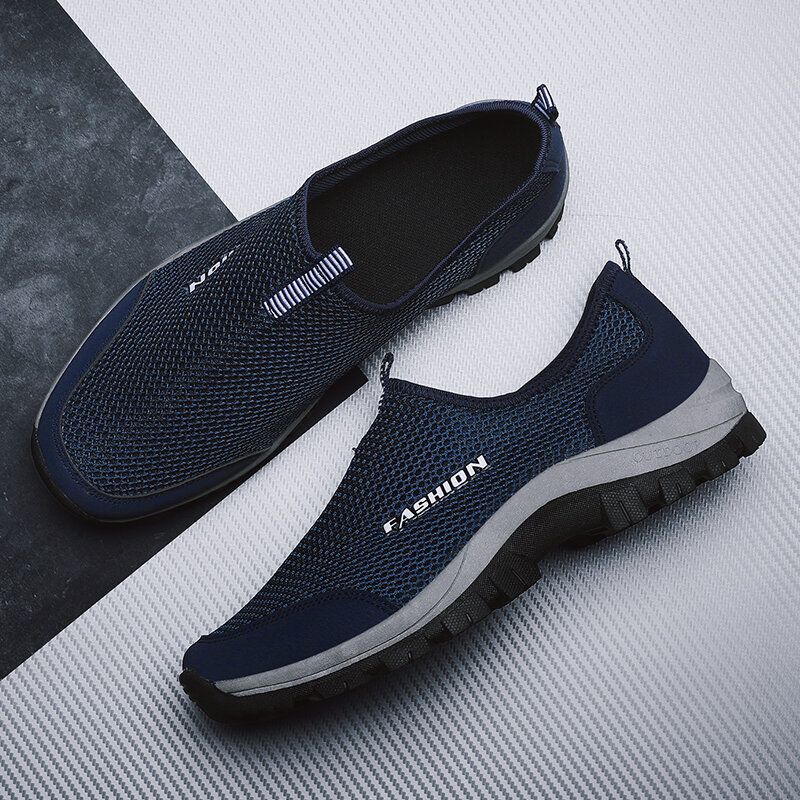 Mężczyźni Mesh Oddychająca Miękka Podeszwa Antypoślizgowa Wygodne Slip On Outdoor Casual Walking Buty